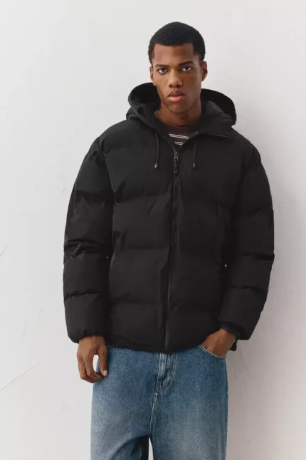 Heat sealed quilted jacket with hood 1.webp